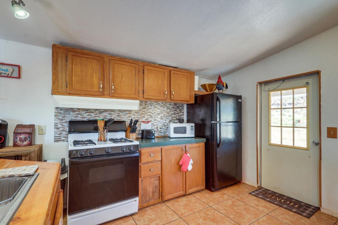 Charming Santa Rosa Home With Mountain Views And Porch Екстериор снимка